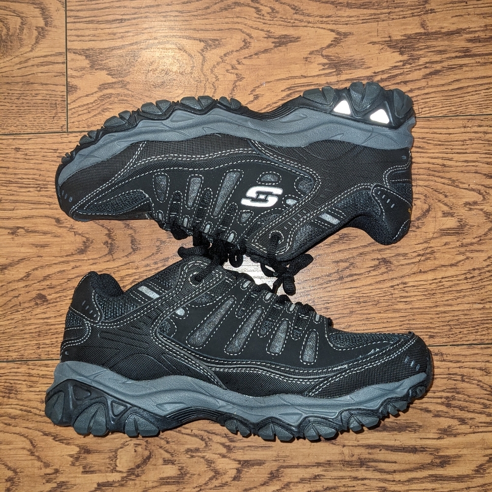 Skechers Men's Black Gray Leather Hiking Athletic Shoes After Burn SN5012 7